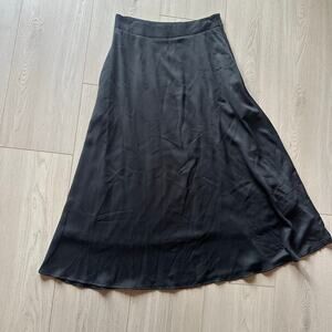 Lirtiole Black Flowy Satin A-Line Midi Skirt Large